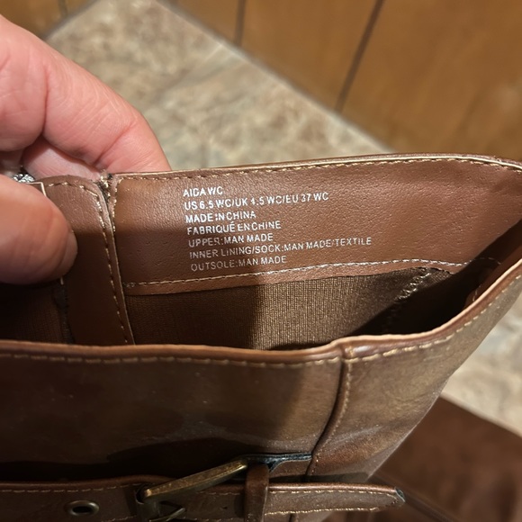 Wide calf high heel boot - Picture 5 of 5